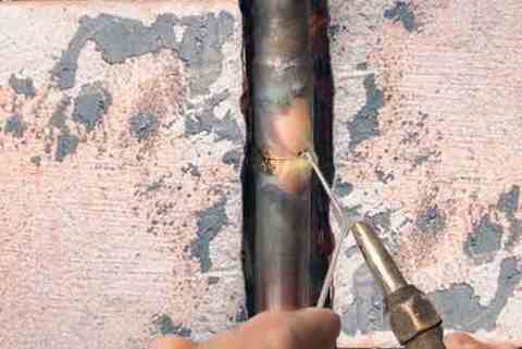 Leckstelle im Rohr zielgenau gefunden und in Reparatur in Herrieden