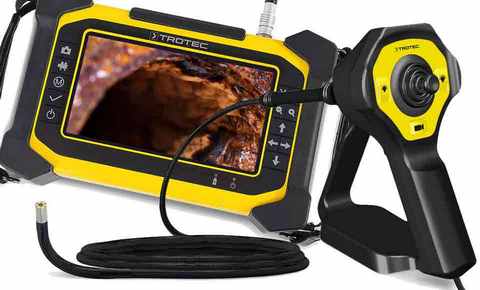 Eine technische Endoskopkamera wird zur Untersuchung eingesetzt in Mehlmeisel